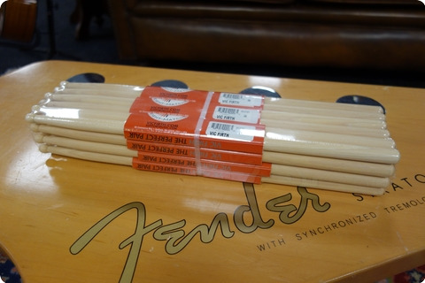 Vic Firth Vic Firth 3a American Classic Hickory 12 Pack Discounted