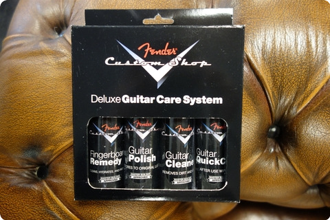 Fender Fender Custom Shop Deluxe Guitar Care System, 4 Pack