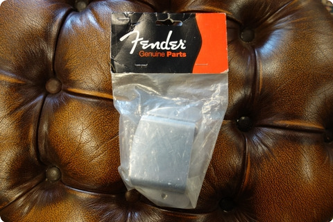 Fender Fender '51 Precision Bass Pickup Cover, Chrome