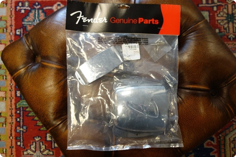 Fender Fender Pure Vintage Jazz Bass Ashtray Cover Set, Steel/chrome