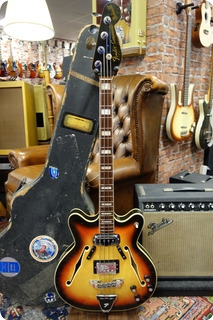 Fender Fender 1967 Coronado 2 Bass 3 Tone Sunburst Ohsc