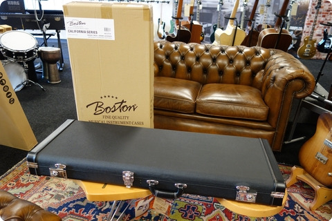 Boston Boston California Series Electric Guitar Case Black Tolex