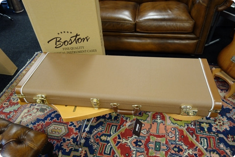 Boston Boston California Series Electric Guitar Case Brown Tolex