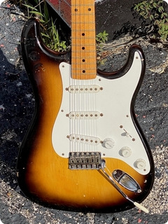 Fender Stratocaster  1956 Sunburst Finish