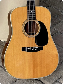 Martin D 28 1974 Natural Finish