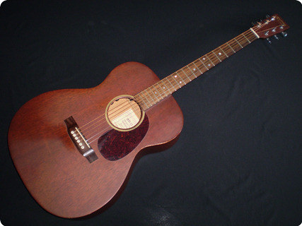 C. F. Martin & Co 000 15 1999 Mahogany