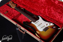 Fender Stratocaster 1969 3 Tone Sunburst
