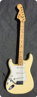 Fender Stratocaster 1975 White (creme)