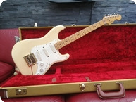 Fender Stratocaster Elite 1983 Vintage White