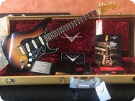 Fender STRATOCASTER SRV RELIC CUSTOMSHOP 3 TONE SB