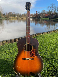 Gibson J 35  1940 Sunburst