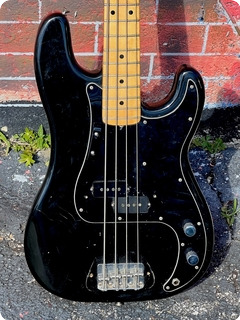 Fender Precision Bass  1979 Black Finish 