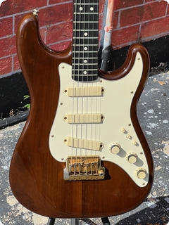 Fender Stratocaster Walnut Elite 1983 Walnut Finish 