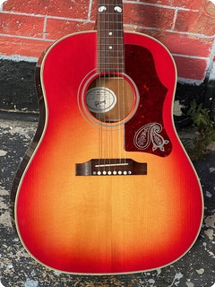 Gibson Brad Paisley J 45 Ltd. Edition 2010 Cherry Sunburst Finish 