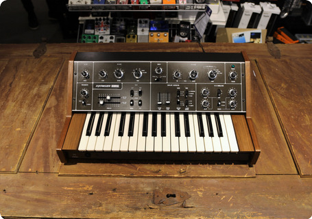 Korg 770 1976 Black/ Brown