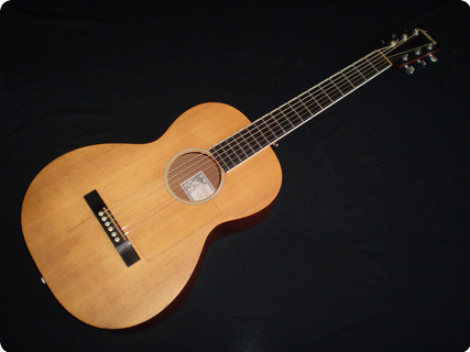 Larrivee O 01 Mahogany 2001 Natural