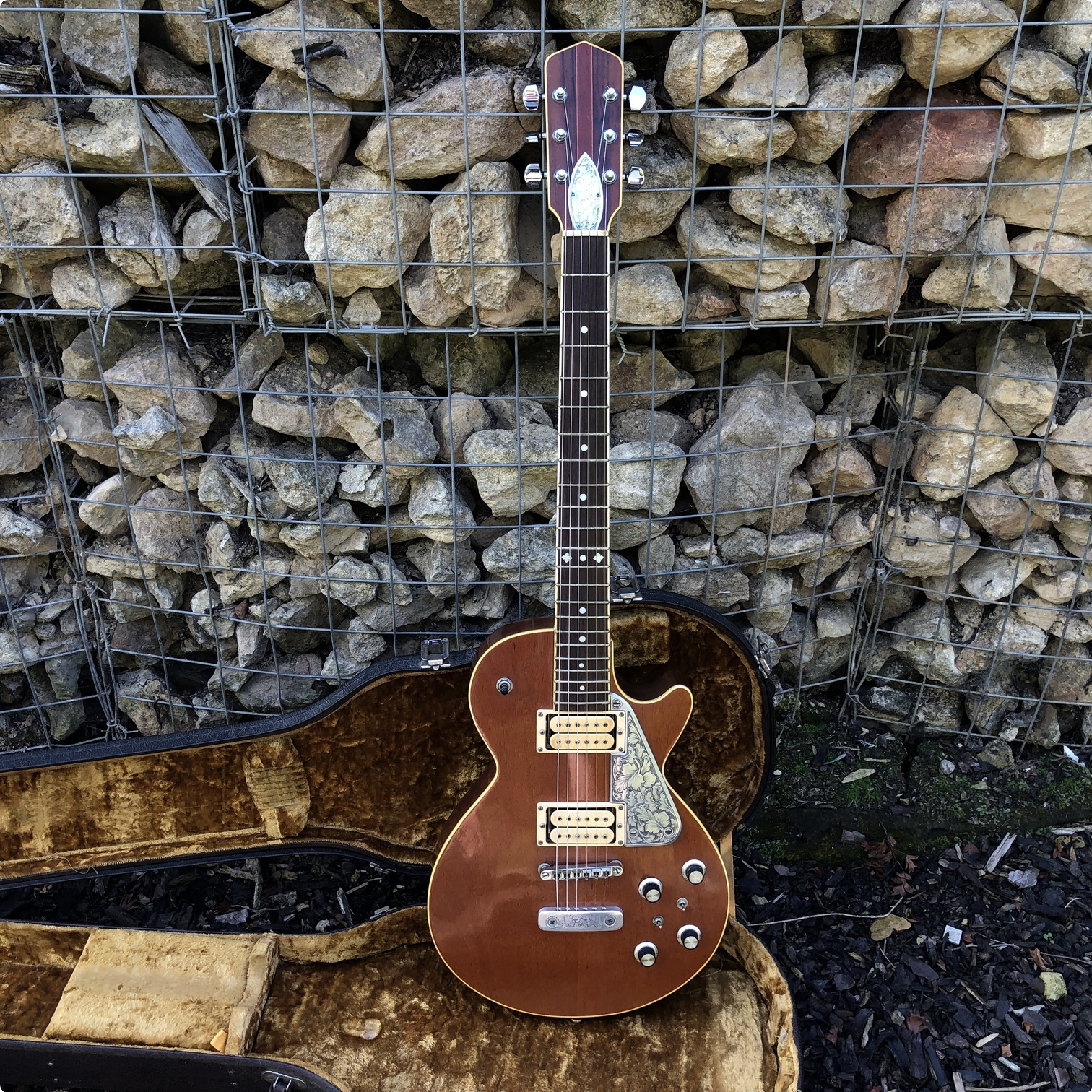 Zemaitis Custom Deluxe Wood Top 1979 Natural Guitar For Sale Denmark