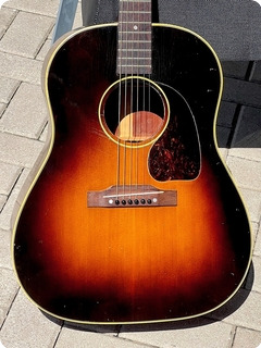 Gibson J 45 1953 Dark Sunburst 