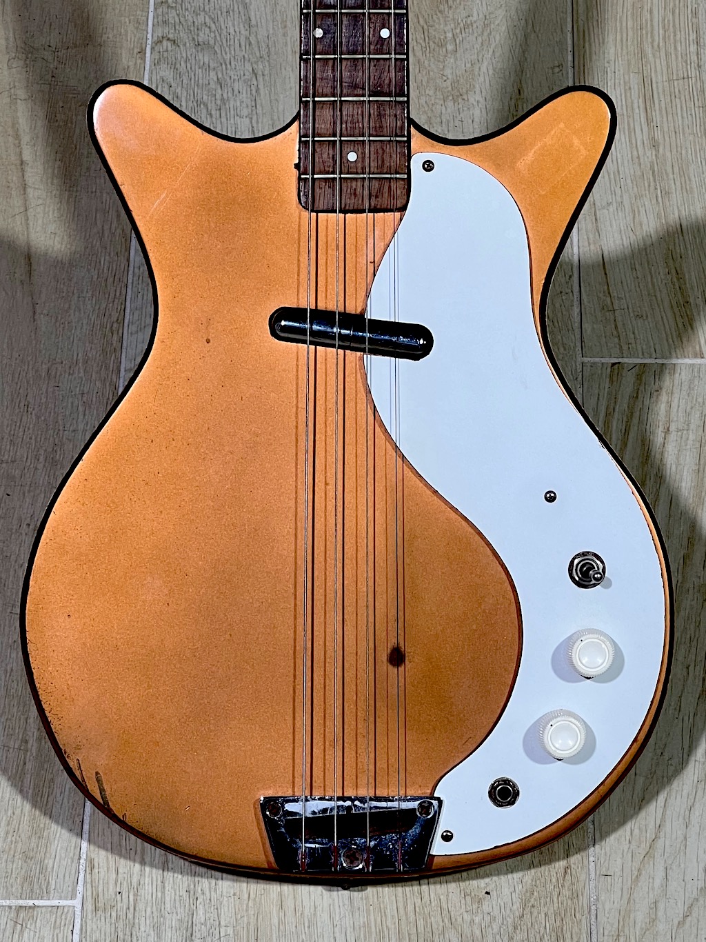 Danelectro 3412 DC Shorthorn Bass 1960 Copper Finish Bass For Sale