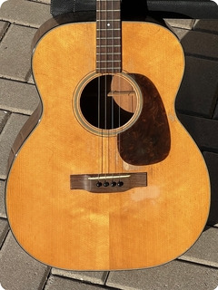 C. F. Martin & Co 0 18t Tenor Guitar 1944 Natural 
