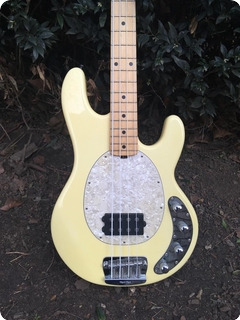 Ernie Ball Music Man Stingray , Ltd Edition Anniversary 2005 2005 Cream