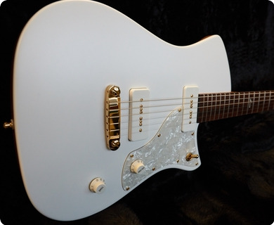 Soultool Customized Guitars The Junior Vintage White Mat Top